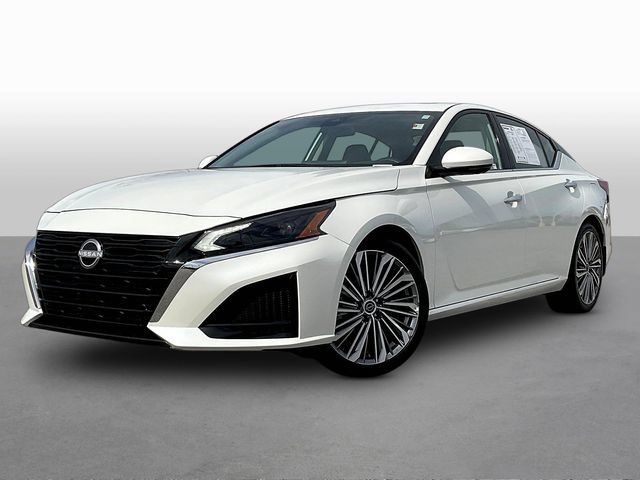 Certified 2025 Nissan Altima 2.5 SL FWD image 3