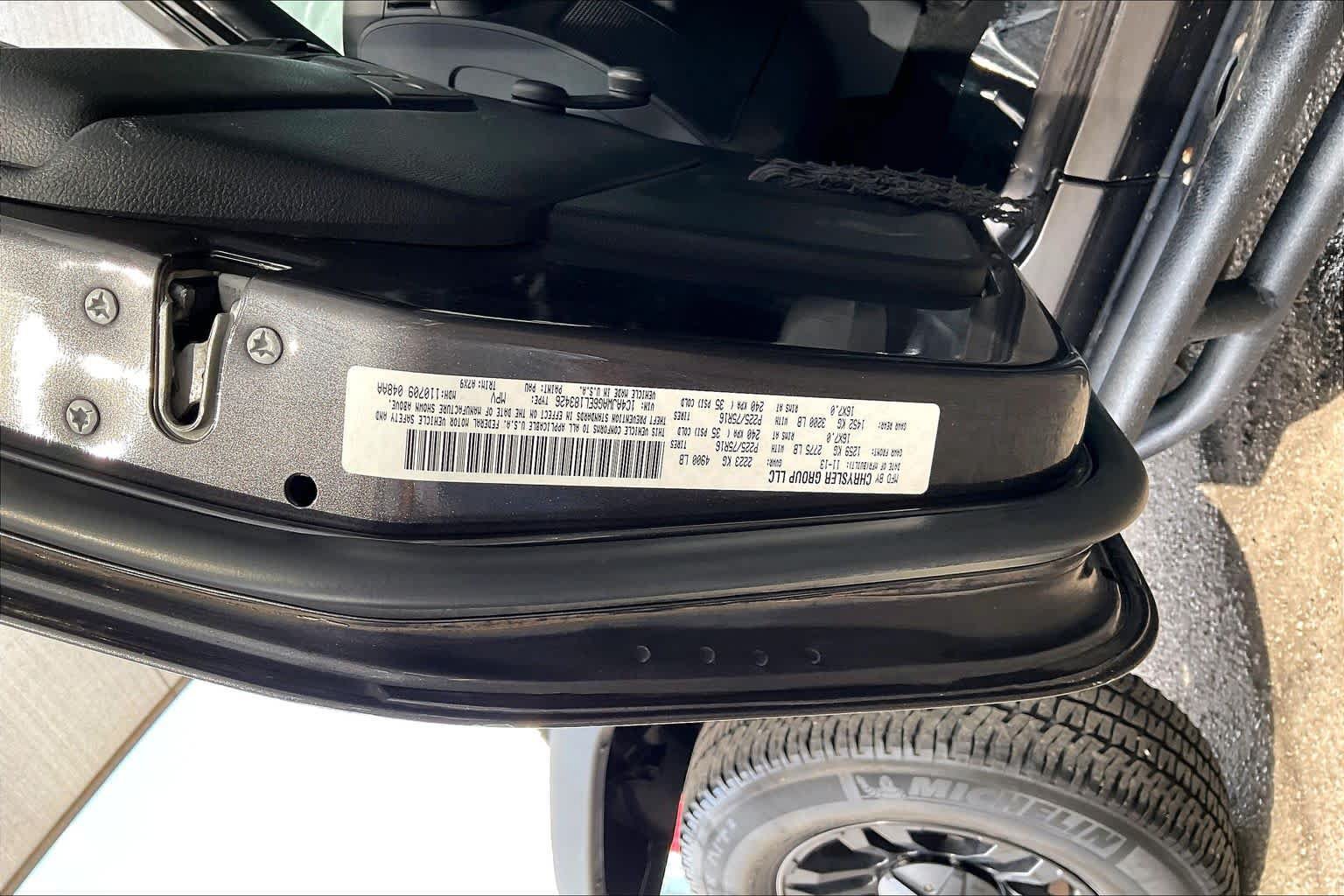 Used 2014 Jeep Wrangler Sport AWD/4WD image 34