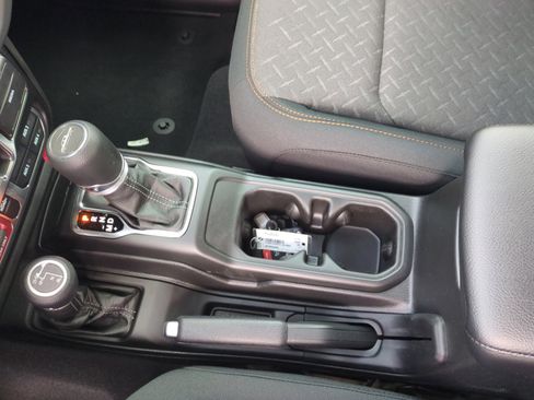 New 2026 Jeep Gladiator Mojave image 15