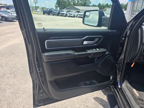 Used 2020 RAM 1500 Big Horn AWD/4WD image 11