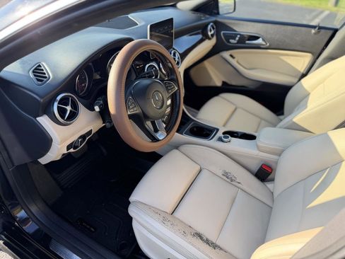 Used 2019 Mercedes-Benz CLA 250 image 9