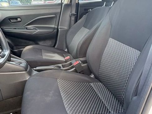 Used 2023 Nissan Versa S w/ Trunk Package image 11