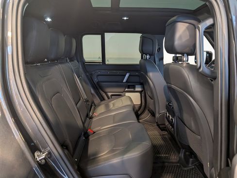 Used 2024 Land Rover Defender 130 V8 image 29