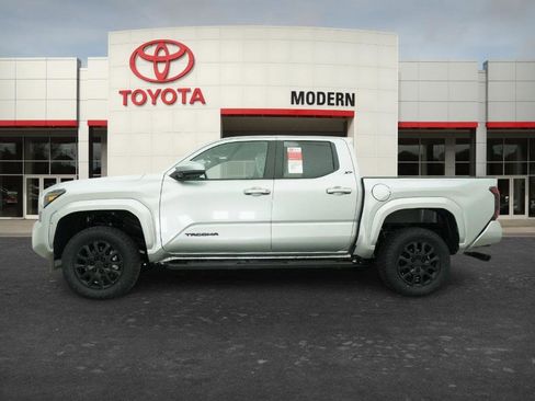 New 2026 Toyota Tacoma SR5 AWD/4WD image 18