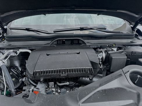 Used 2025 Honda Pilot Black Edition image 33