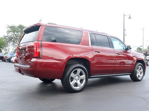 Used 2019 Chevrolet Suburban Premier AWD/4WD image 5