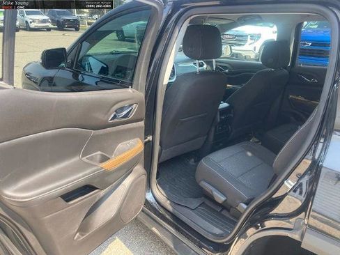 Used 2021 GMC Acadia SLE w/ Elevation Edition AWD/4WD image 10