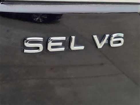 Used 2023 Volkswagen Atlas SEL image 3