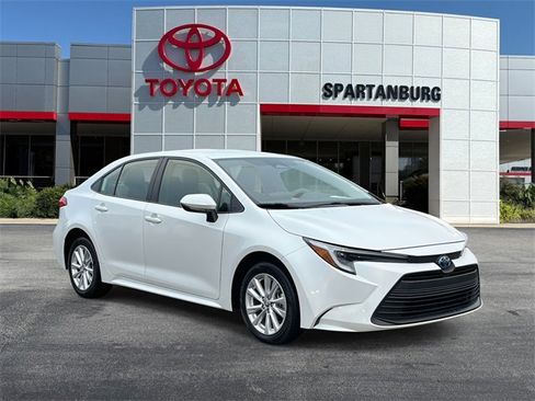 Used 2024 Toyota Corolla LE w/ LE Convenience Package image 1