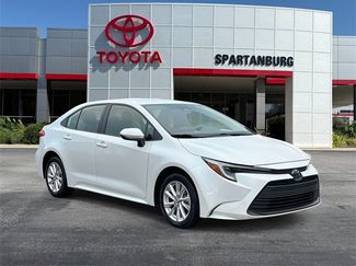 Used 2024 Toyota Corolla LE w/ LE Convenience Package video 1
