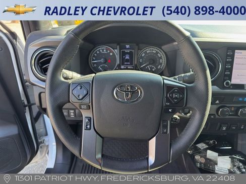 Used 2023 Toyota Tacoma TRD Off-Road AWD/4WD image 19