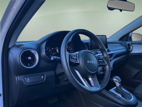 Used 2024 Kia Forte LXS image 10