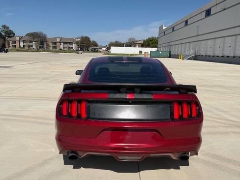 Used 2016 Ford Mustang Coupe RWD image 5