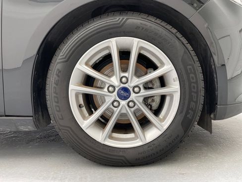 Used 2017 Ford Focus SE image 18