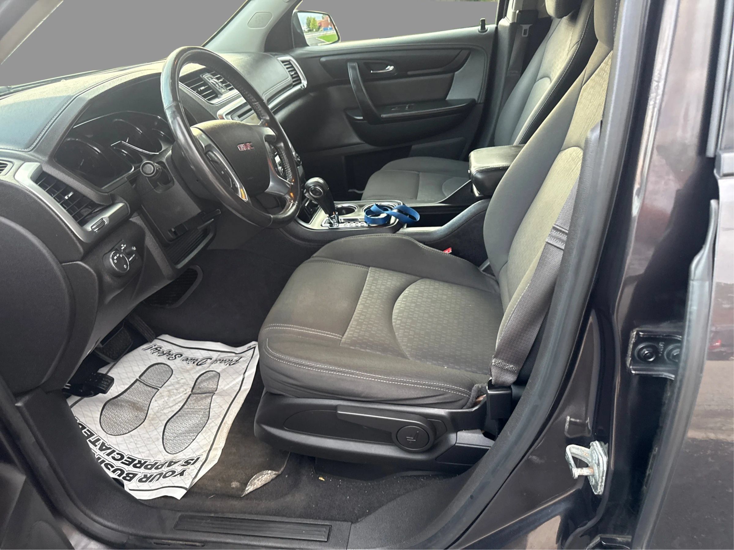 Used 2015 GMC Acadia SLE FWD image 10