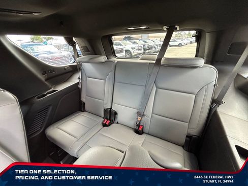 Used 2021 GMC Yukon SLT w/ SLT Premium Package RWD image 29