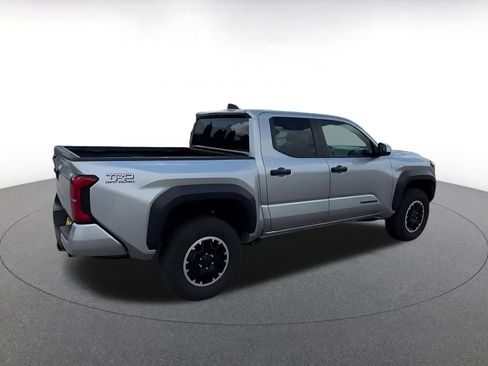 Used 2025 Toyota Tacoma TRD Off-Road AWD/4WD image 12