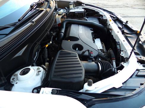 Used 2019 Chevrolet Equinox LT image 20