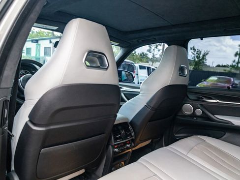Used 2017 BMW X5 M AWD/4WD image 43