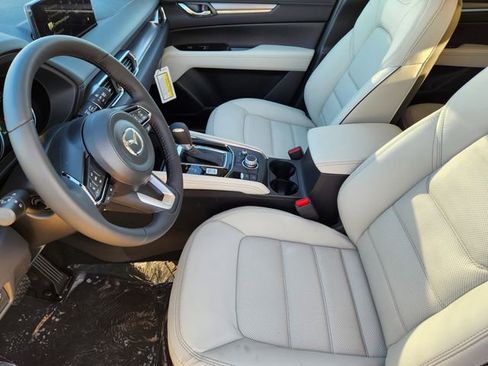 New 2025 MAZDA CX-5 AWD 2.5 S w/ Premium Plus Pkg image 9