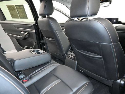Used 2025 MAZDA CX-90 3.3 Turbo w/ Select Package AWD/4WD image 28