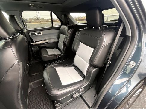 Certified 2023 Ford Explorer XLT w/ Equipment Group 202A image 18