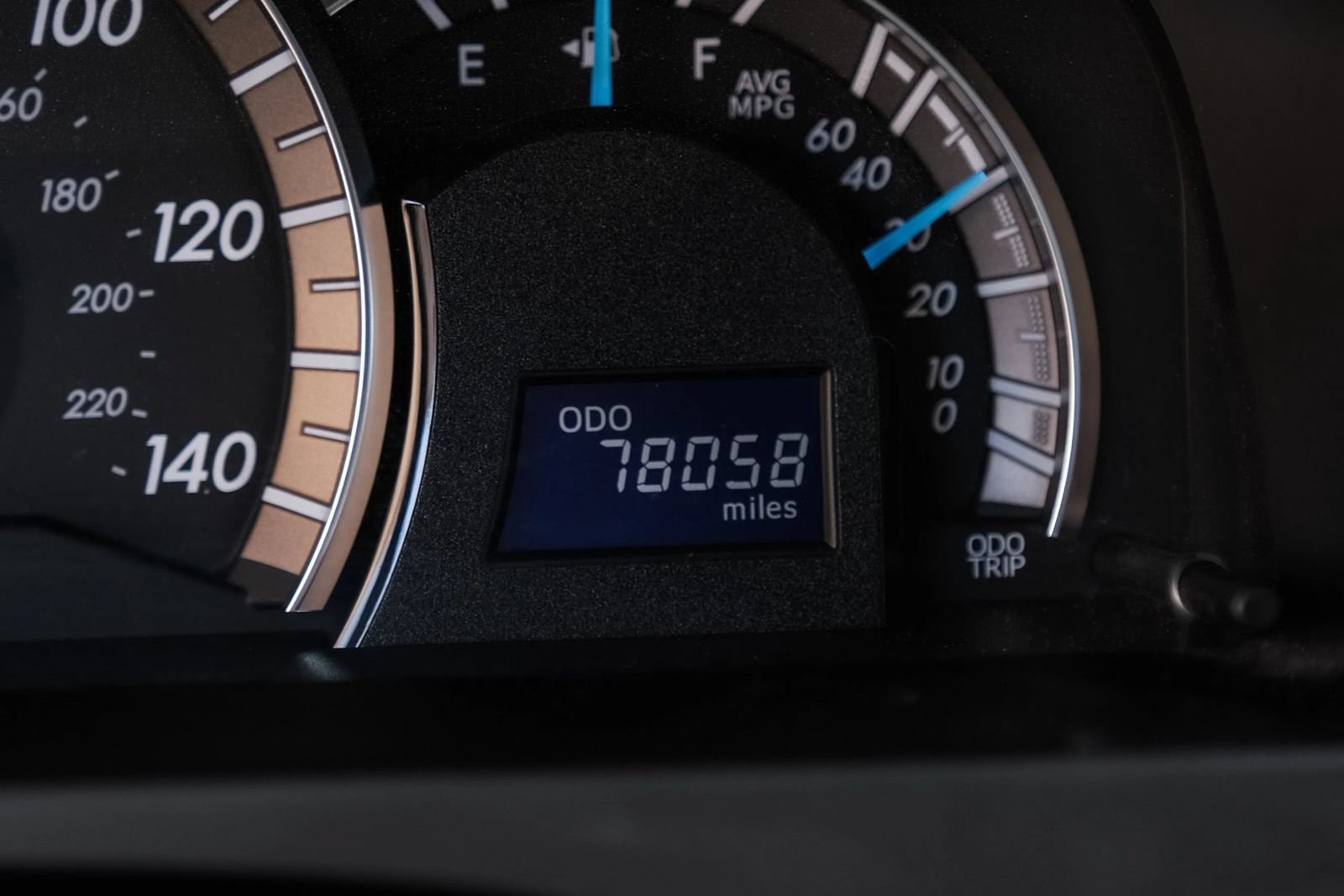 Used 2014 Toyota Camry SE FWD image 18