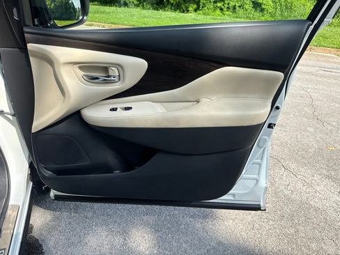 Used 2023 Nissan Murano Platinum w/ Cargo Package AWD/4WD image 10