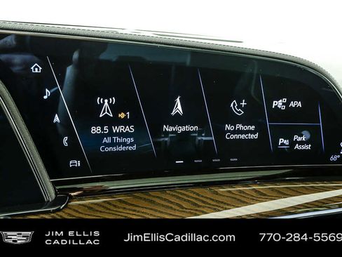 Used 2024 Cadillac Escalade ESV Sport Platinum w/ LPO, ONYX Package image 14