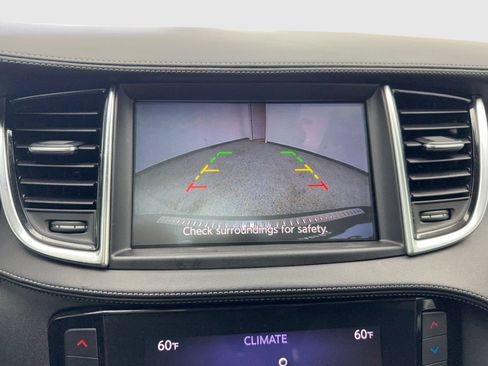 Used 2019 INFINITI QX50 Luxe w/ Navigation Package FWD image 29