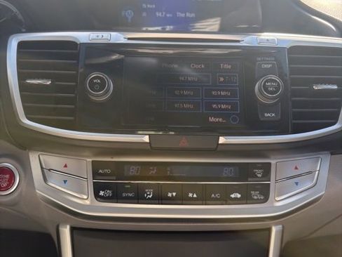 Used 2015 Honda Accord EX-L image 16