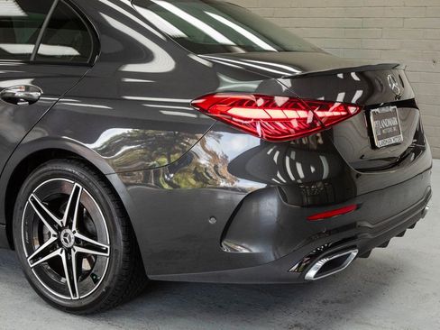 Used 2023 Mercedes-Benz C 300 Sedan image 37