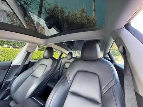 Used 2023 Tesla Model 3 Standard Range RWD image 12