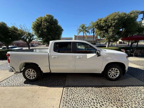 Used 2019 Chevrolet Silverado 1500 LT w/ All-Star Edition image 4