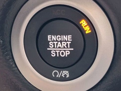 New 2026 Chrysler Pacifica Select image 7