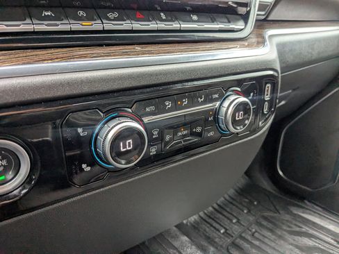 Used 2024 GMC Sierra 1500 Elevation AWD/4WD image 18