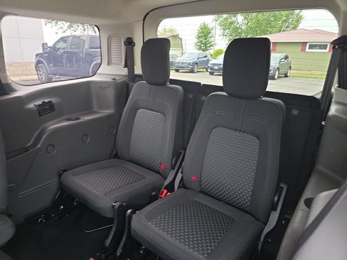 Used 2019 Ford Transit Connect XLT FWD image 17