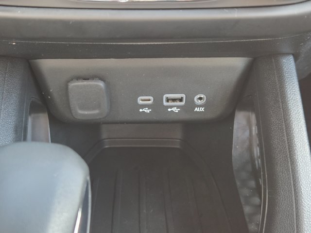 Certified 2023 Chevrolet TrailBlazer RS w/ Convenience Package AWD/4WD image 32