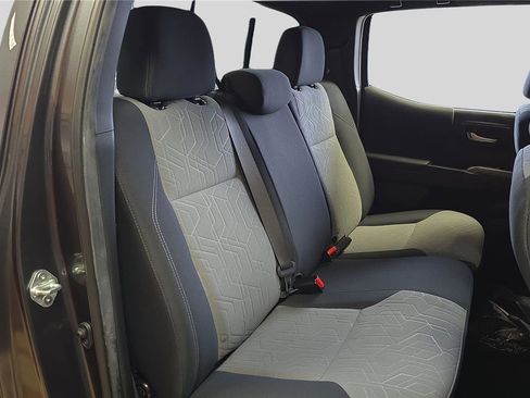 Used 2023 Toyota Tacoma TRD Sport image 13