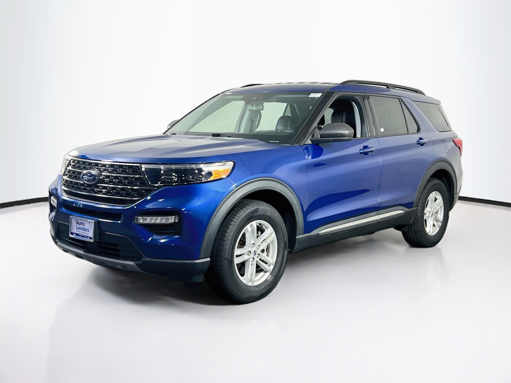 Used 2022 Ford Explorer XLT w/ Equipment Group 202A AWD/4WD image 1