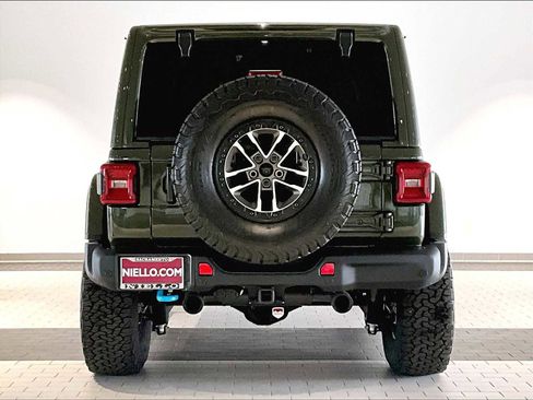 Used 2024 Jeep Wrangler Unlimited Rubicon 4xe image 9