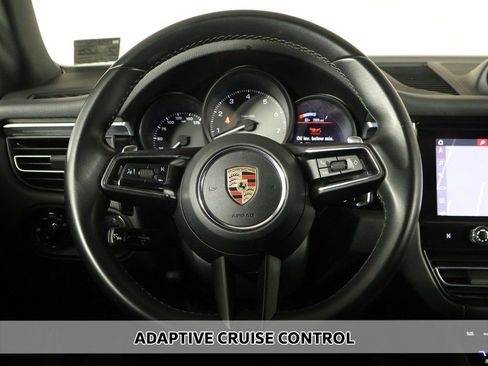 Used 2023 Porsche Macan S AWD/4WD image 5