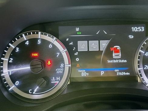 Used 2023 Toyota Highlander LE FWD image 14