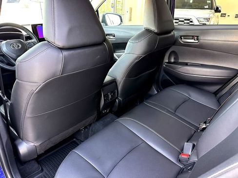 Used 2024 Toyota Corolla Cross XLE image 18
