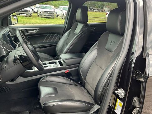 Used 2021 Ford Edge ST image 21