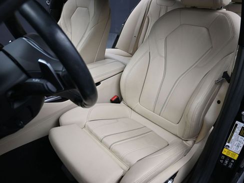 Used 2020 BMW 540i xDrive AWD/4WD image 11