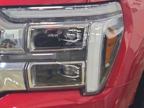 Used 2024 Ford F150 King Ranch w/ FX4 Off-Road Package image 33