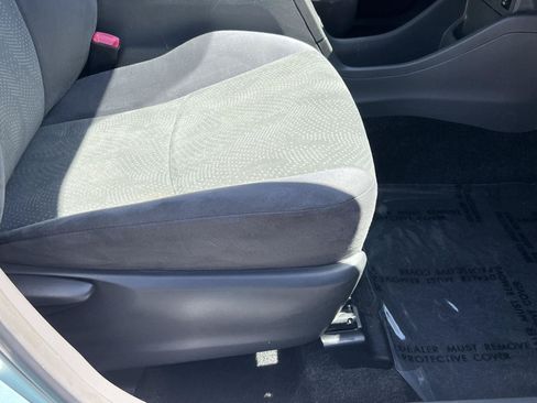 Used 2014 Toyota Prius V Three FWD image 18