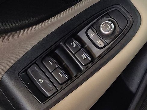 Used 2022 Subaru Legacy Premium image 27