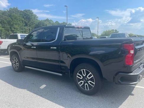 Used 2020 Chevrolet Silverado 1500 High Country w/ Technology Package AWD/4WD image 6